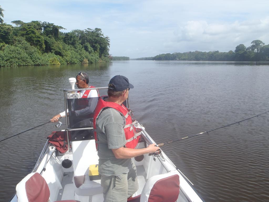 Tortuguero Adventures Guesthouse Εξωτερικό φωτογραφία